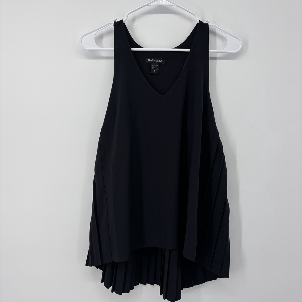 Athleta Swing Forward Pleated Tank Top Womens Small Racerback Oversized Tennis